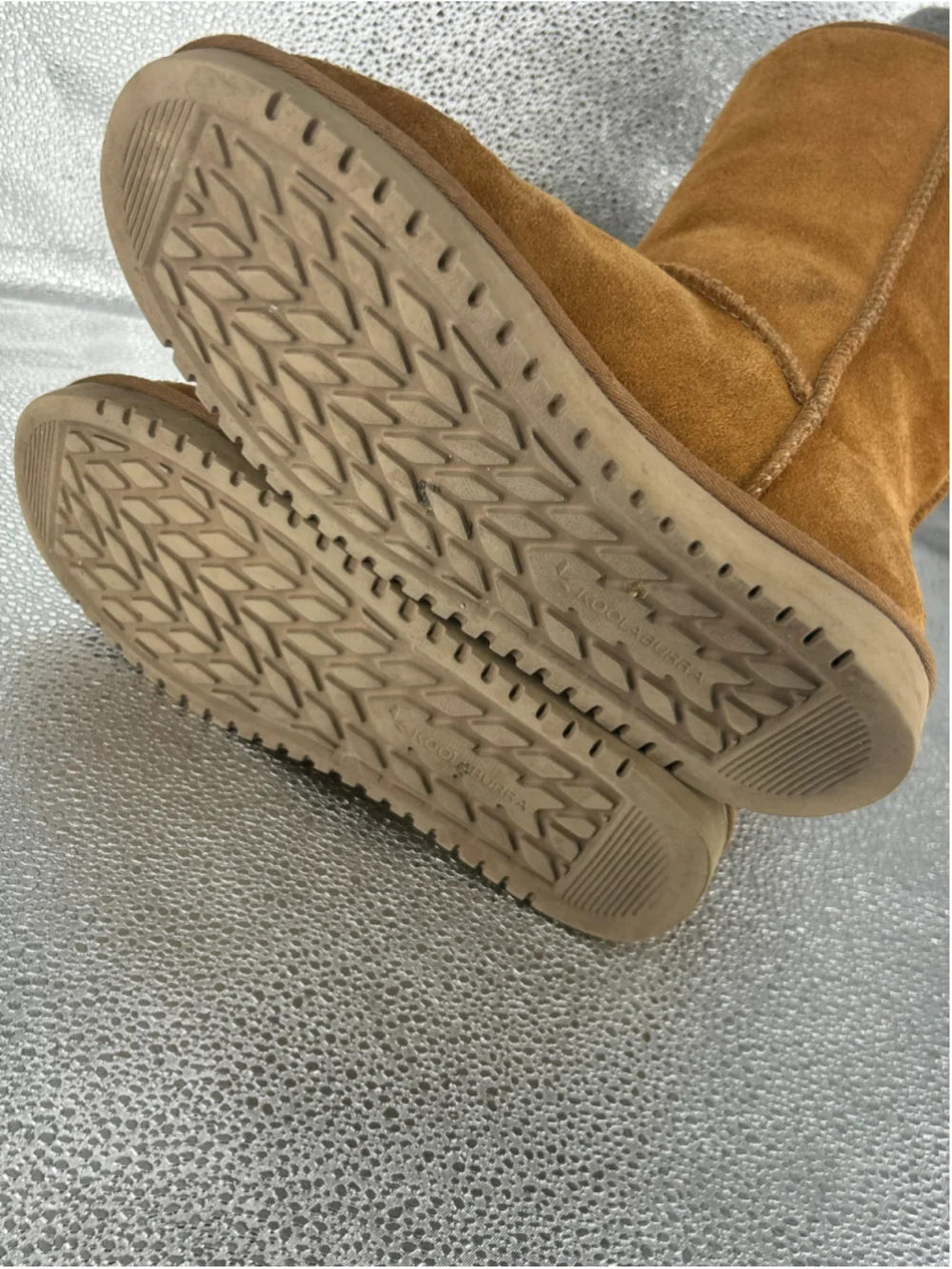 Women's Koolaburra by UGG Brown Winter Boots with Bows Size 6